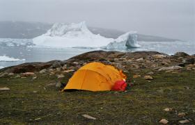 Am ersten Lagerplatz im Fjord