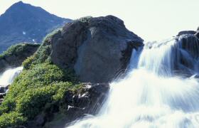 Wasserfall im Blomsterdalen